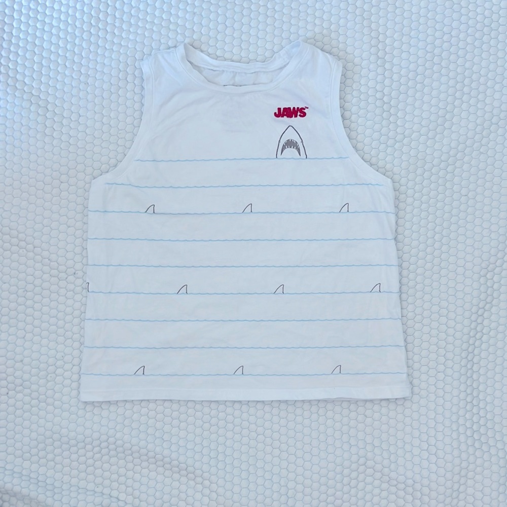 JAWS crop tank. NWOT. Sz sm.